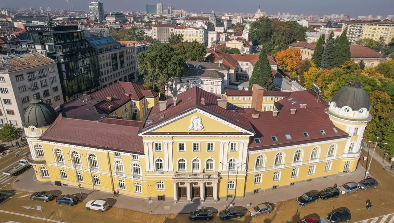 Сеизмолог за труса от 6,1 в Истанбул: Доста е притеснително, през 15 мин. земята се тресе