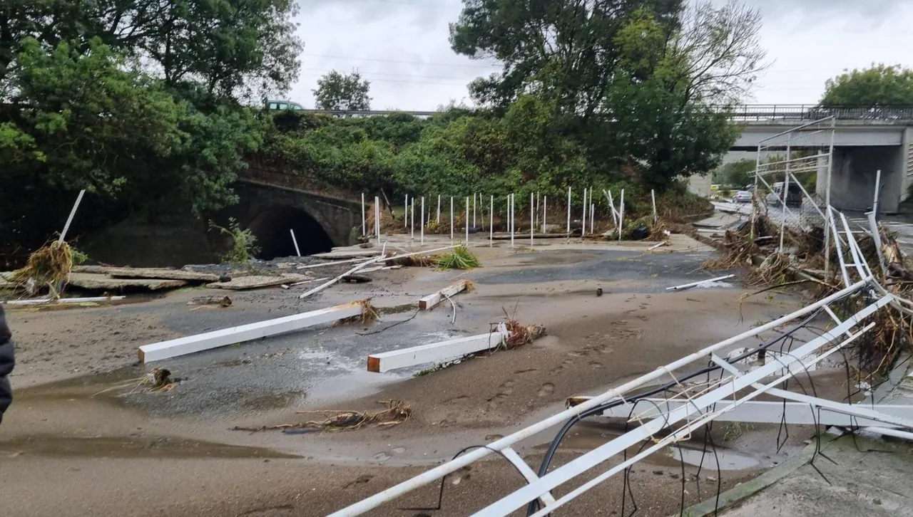 Потоп и водно торнадо в Царево, обявиха бедствено положение