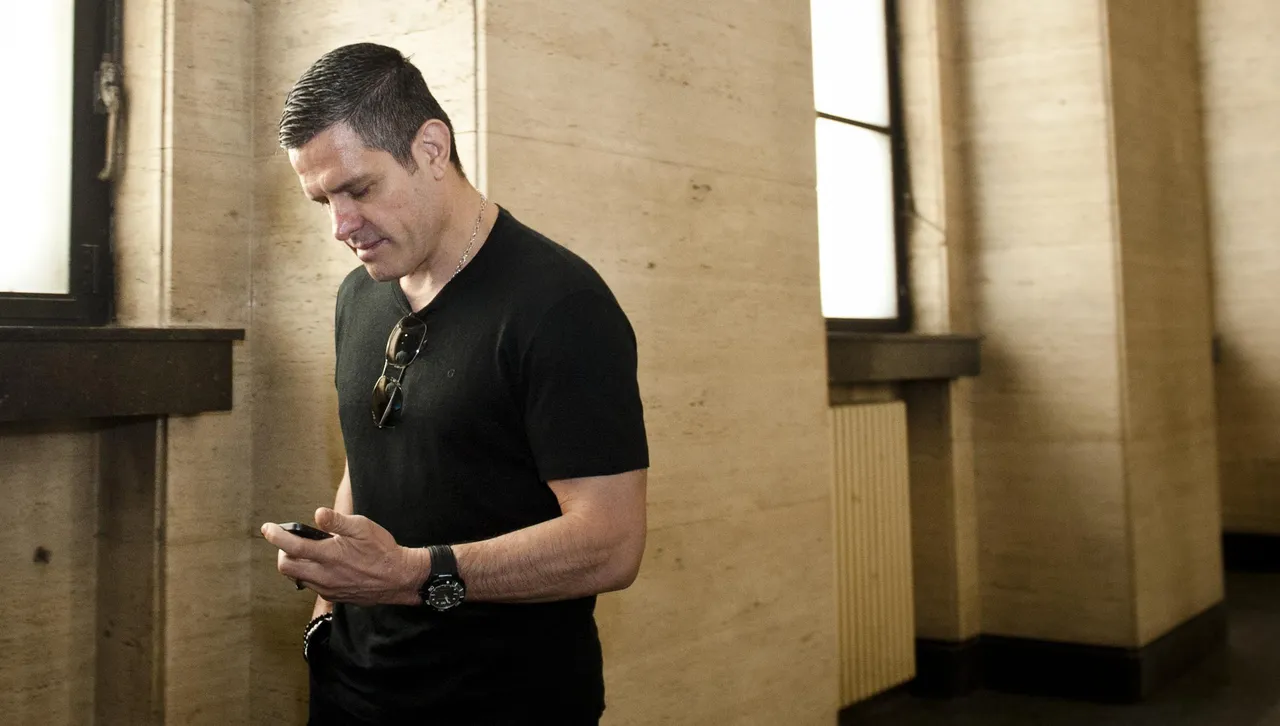 В страната на чудесата! Началникът на затвора настоява: Свобода за Брендо