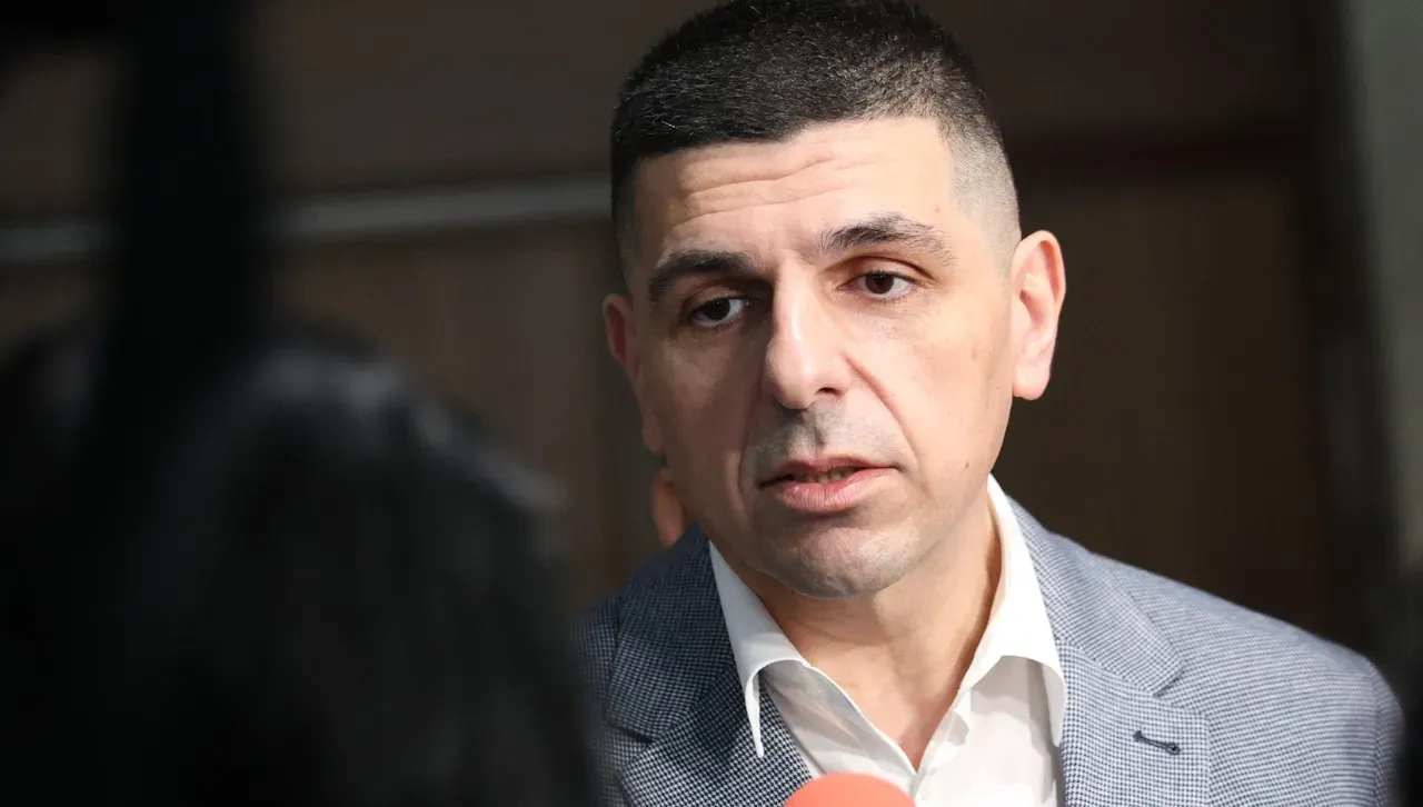 Мирчев: Политическият трус е и заради стремежа на Борисов да застане начело на държавата