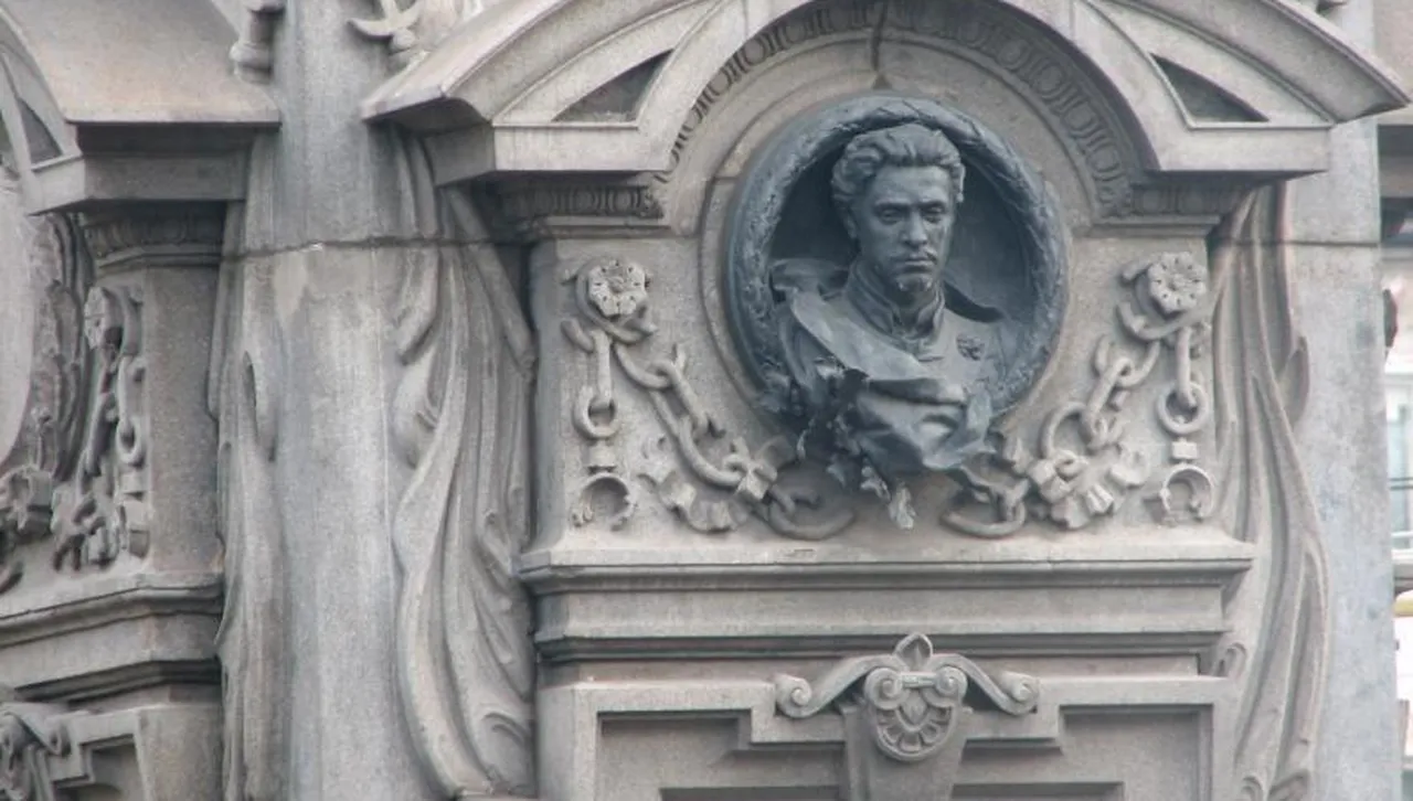 На днешния ден преди 130 години княз Фердинанд открива паметника на Левски 