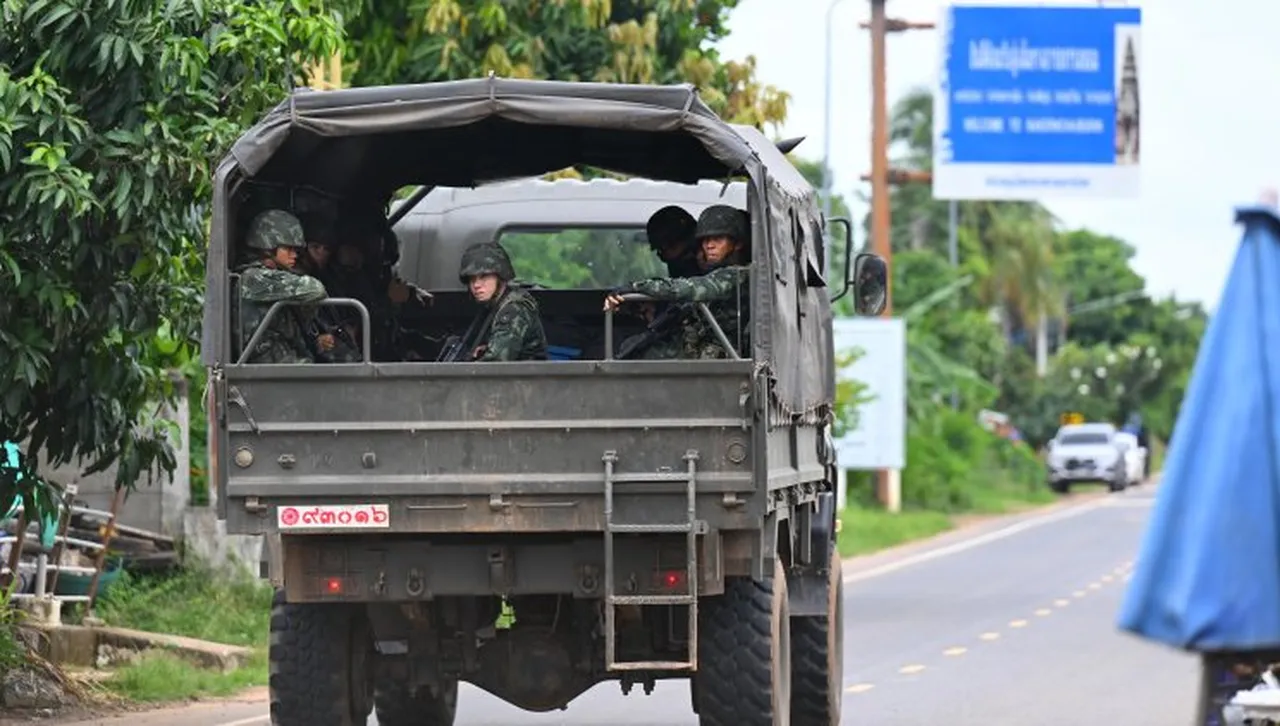 Опит да възстановят мира: Тайланд и Камбоджа преговарят за край на кръвопролитните сражения