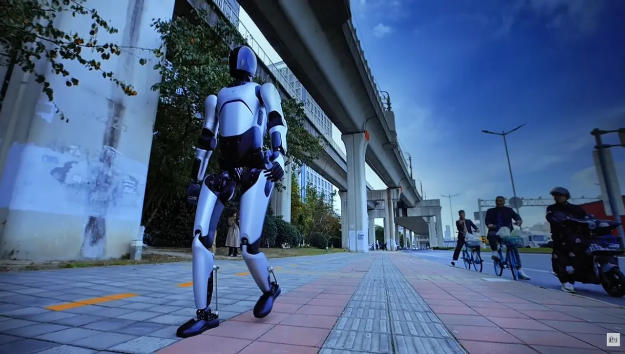 Роботът, който не спира: AgiBot A2 вървя 3 дни нон-стоп и счупи световен рекорд на Гинес