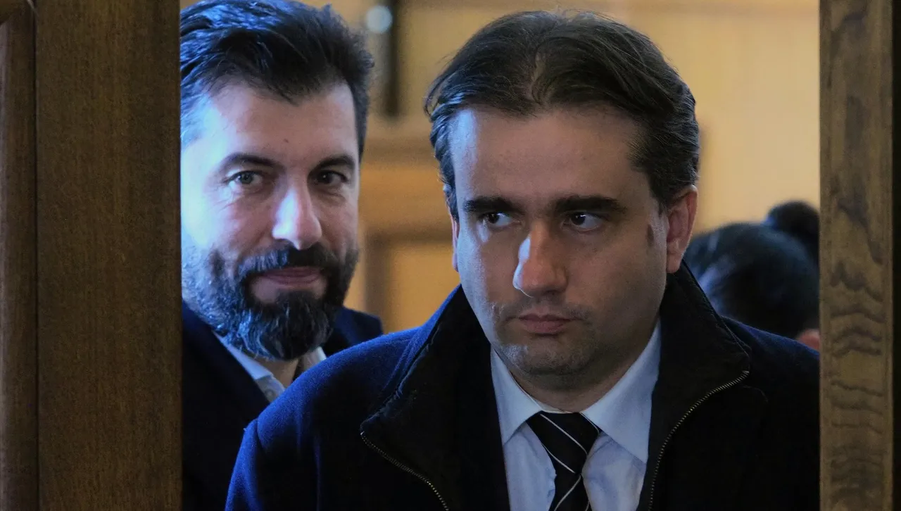 Началото на заседанието съвпадна с края на дебатите по вота