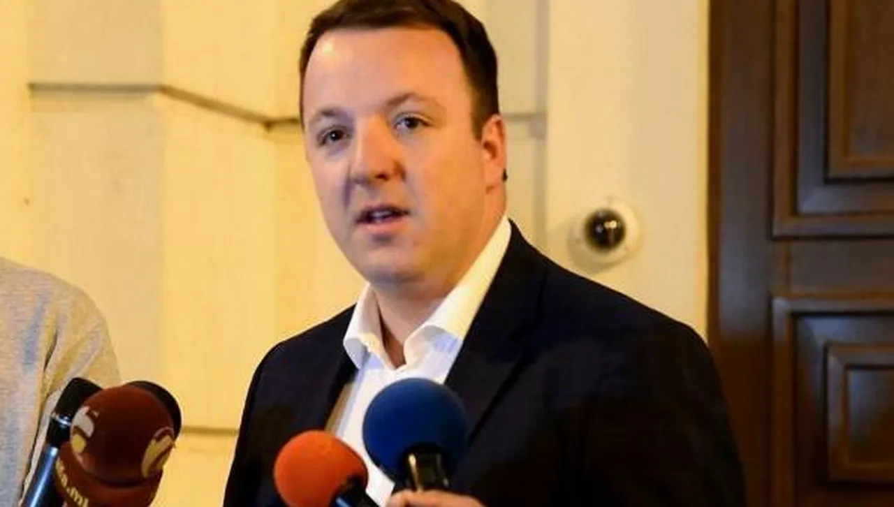 Николоски: Близо сме до окончателно споразумение с България за изграждането на Коридор 8