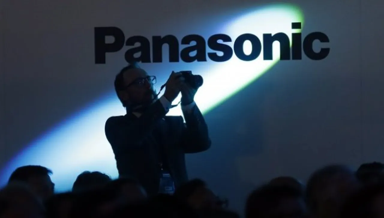 Panasonic съкращава 10 хил. служители по света, повечето през 2025 г.