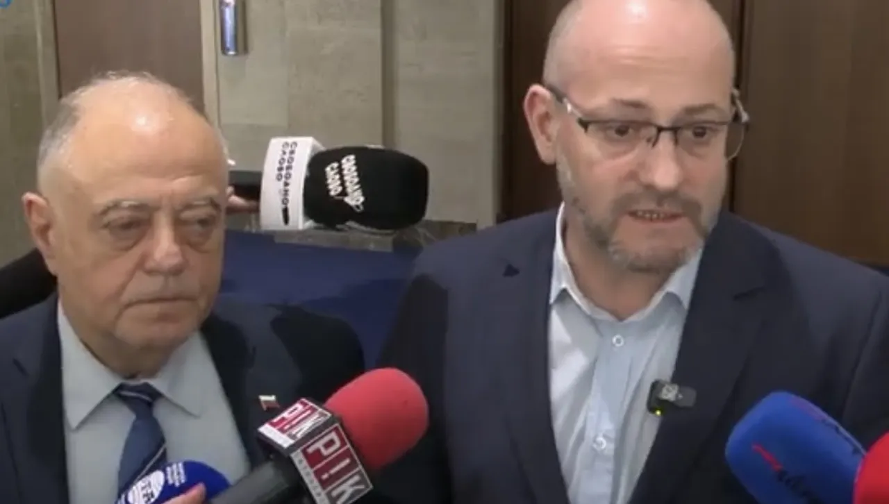 ДСБ предлага България да се включи в инициативата на Макрон за ядрен чадър