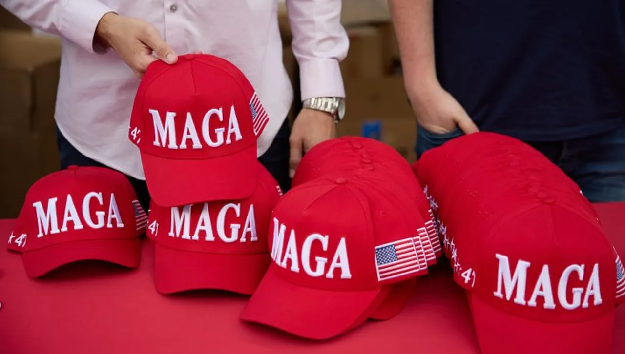 MAGA на Тръмп агресивно си вре носа в европейските работи, пробутва крайнодесни популистки партии