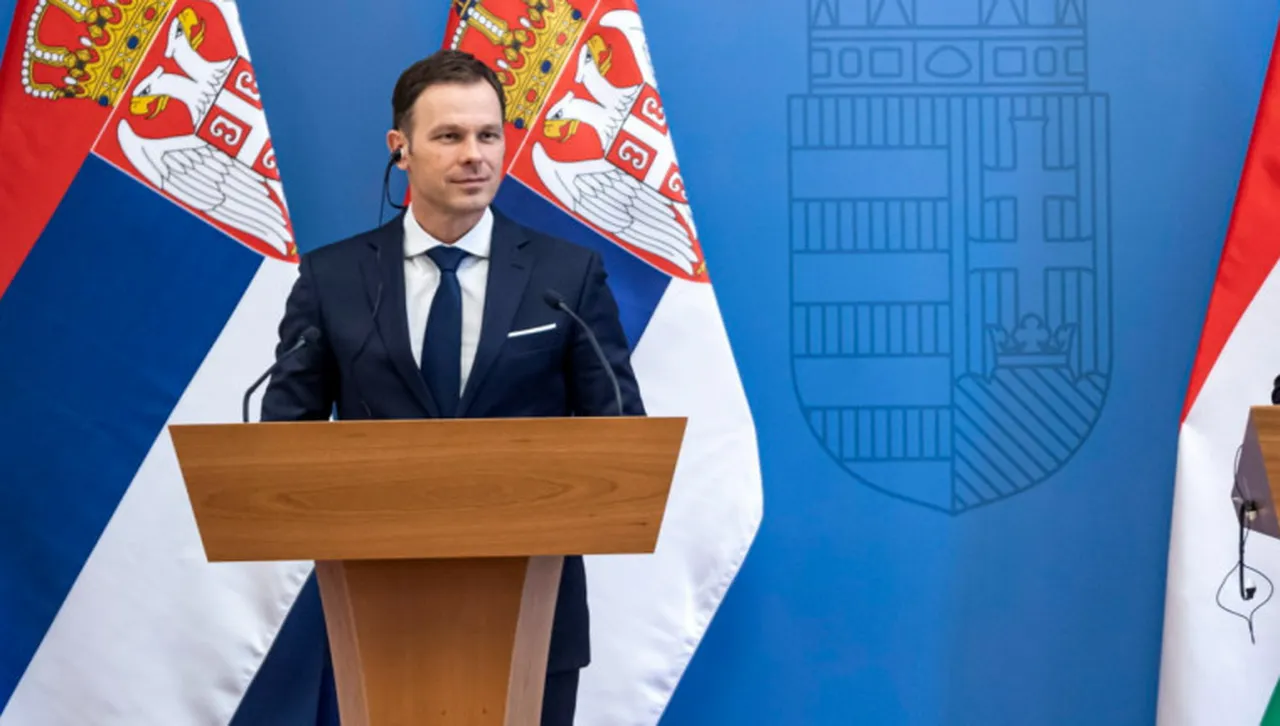 Сръбският финансов министър с 24 луксозни апартамента на нашето Черноморие