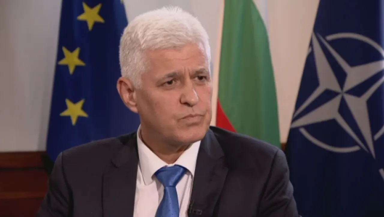 Президентството захапа премиера: Представя манипулативно данните за техниката за пожарогасене