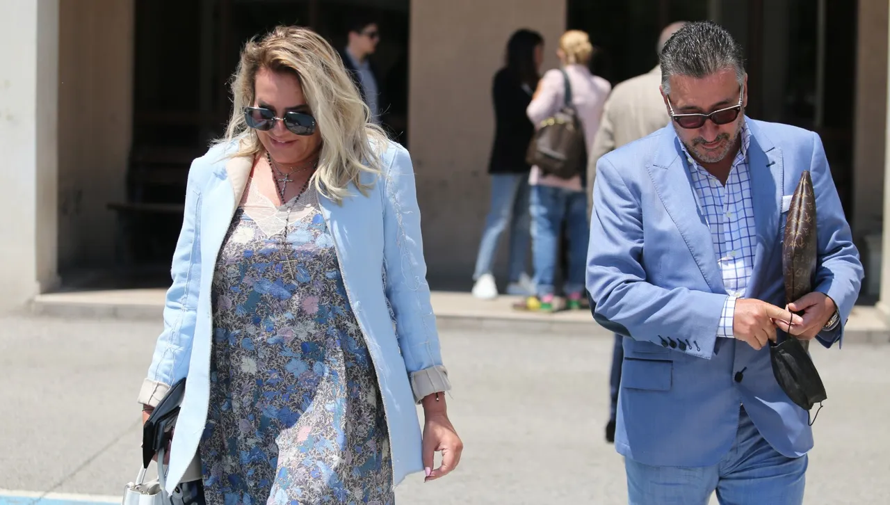 Маринела и Ветко Арабаджиеви отказаха коментар как е построен хотела върху река в „Елените“