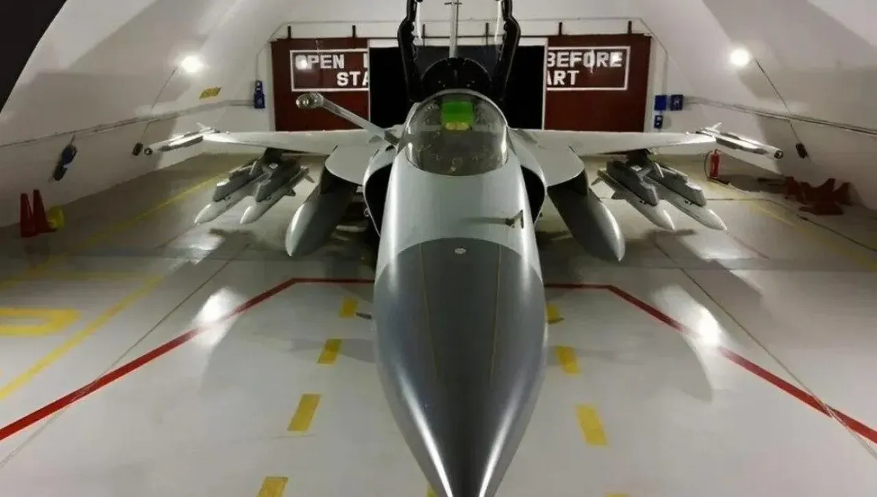 3 изтребителя се разбиха в Индия