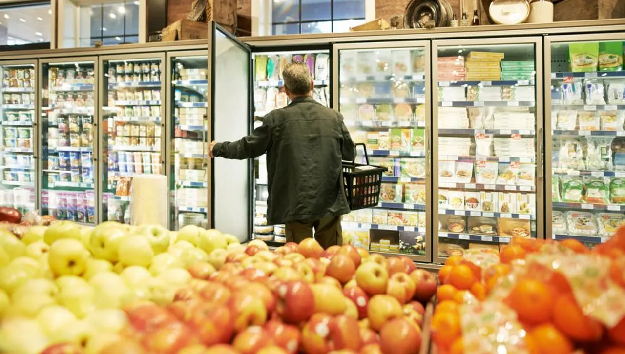 Плодовете и зеленчуците снижиха цената на потребителската кошница с 2 лв. за 7 дена