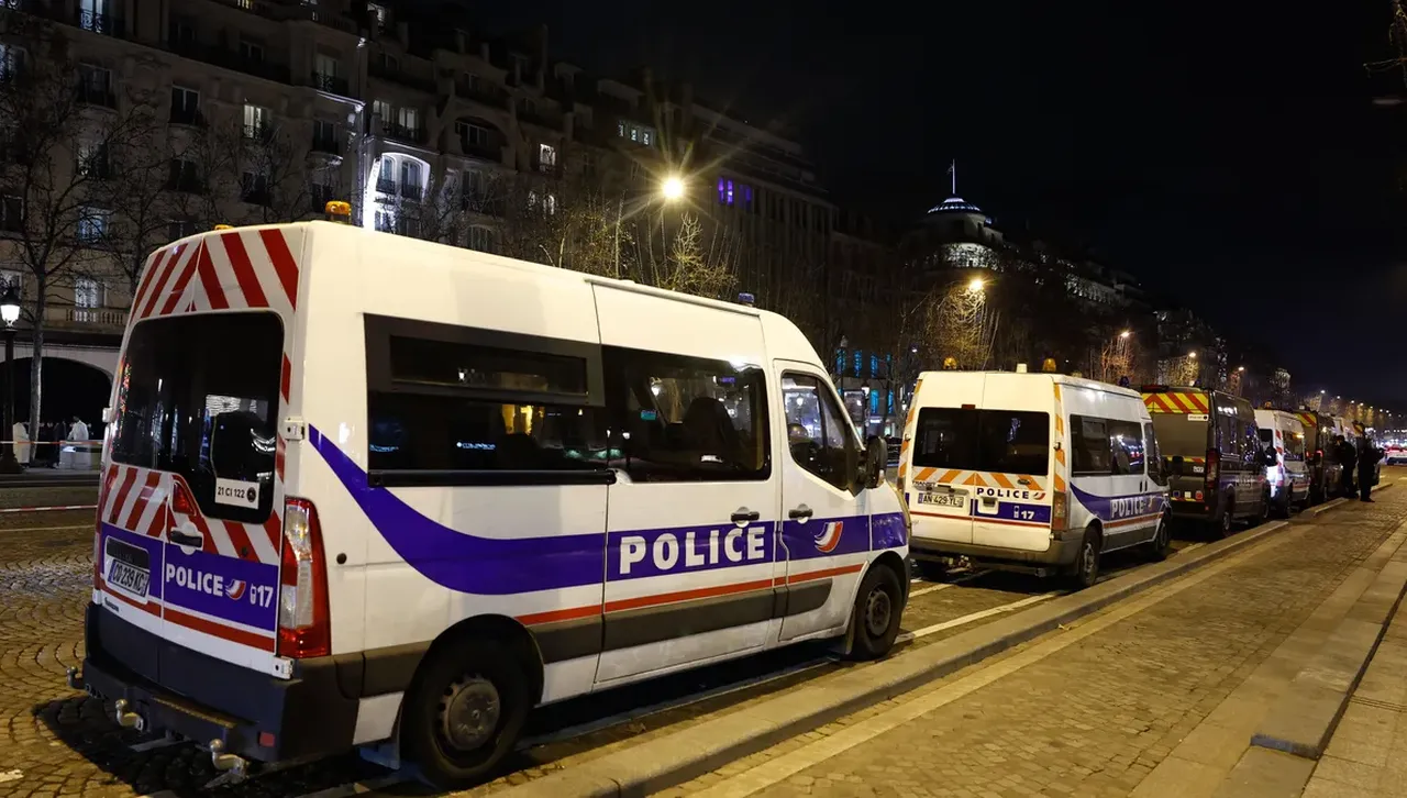 Френската полиция предотврати бомбен атентат пред американска банка в Париж