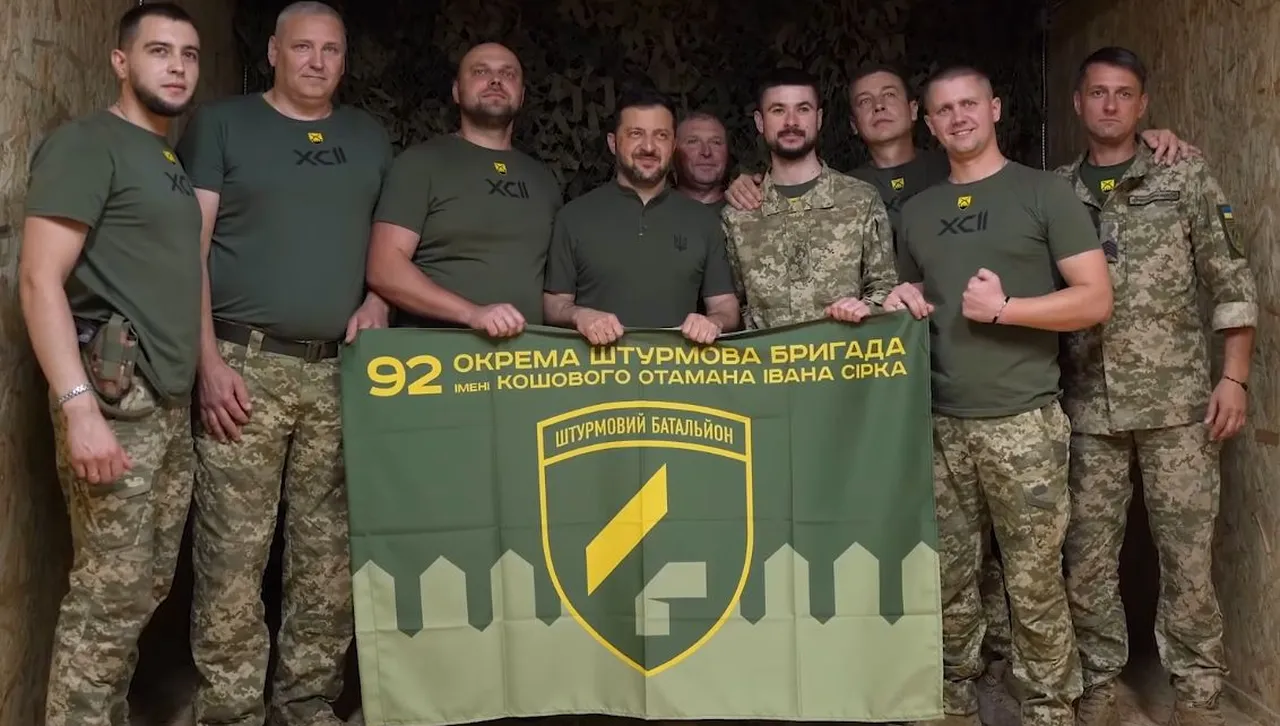 Зеленски на фронта край Харкив: За мен е чест да благодаря на защитниците на земята ни