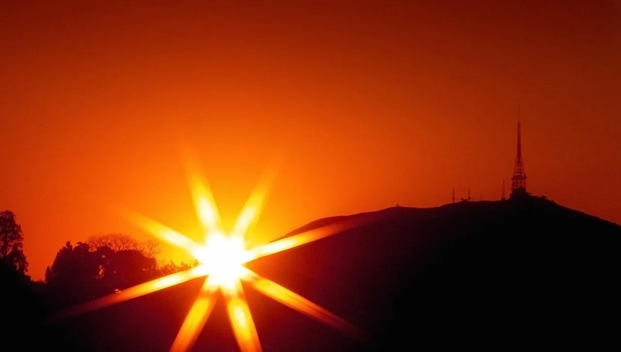 На Земята в момента се вихри магнитна буря