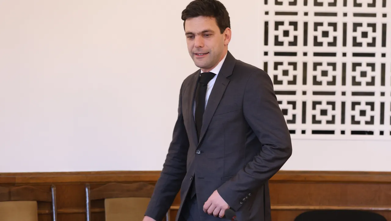 Българският евродепутат Никола Минчев от Обнови Европа запазва имунитета си