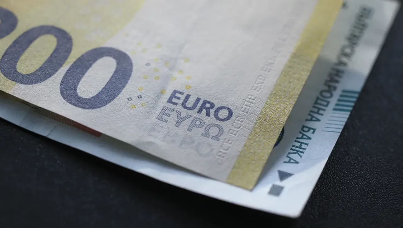 Минималната работна заплата става 605 евро от 1 януари