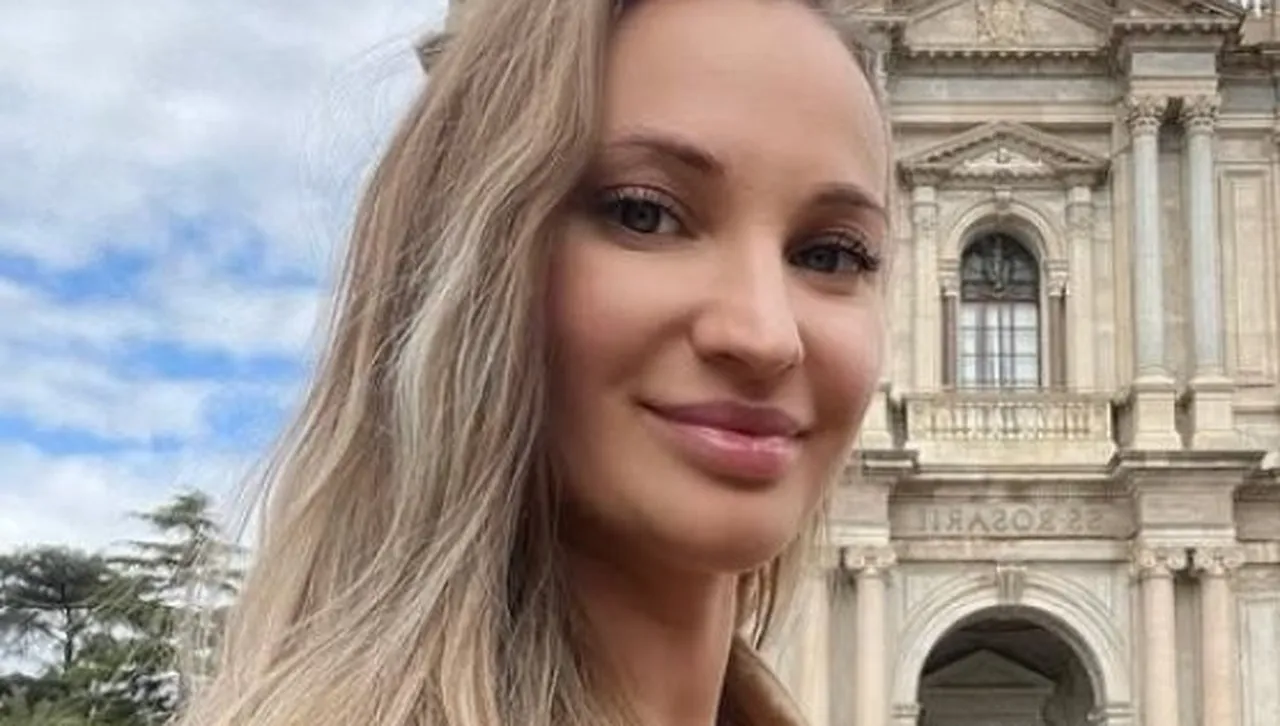 Звездата в социалните мрежи е влязла в частна клиника в