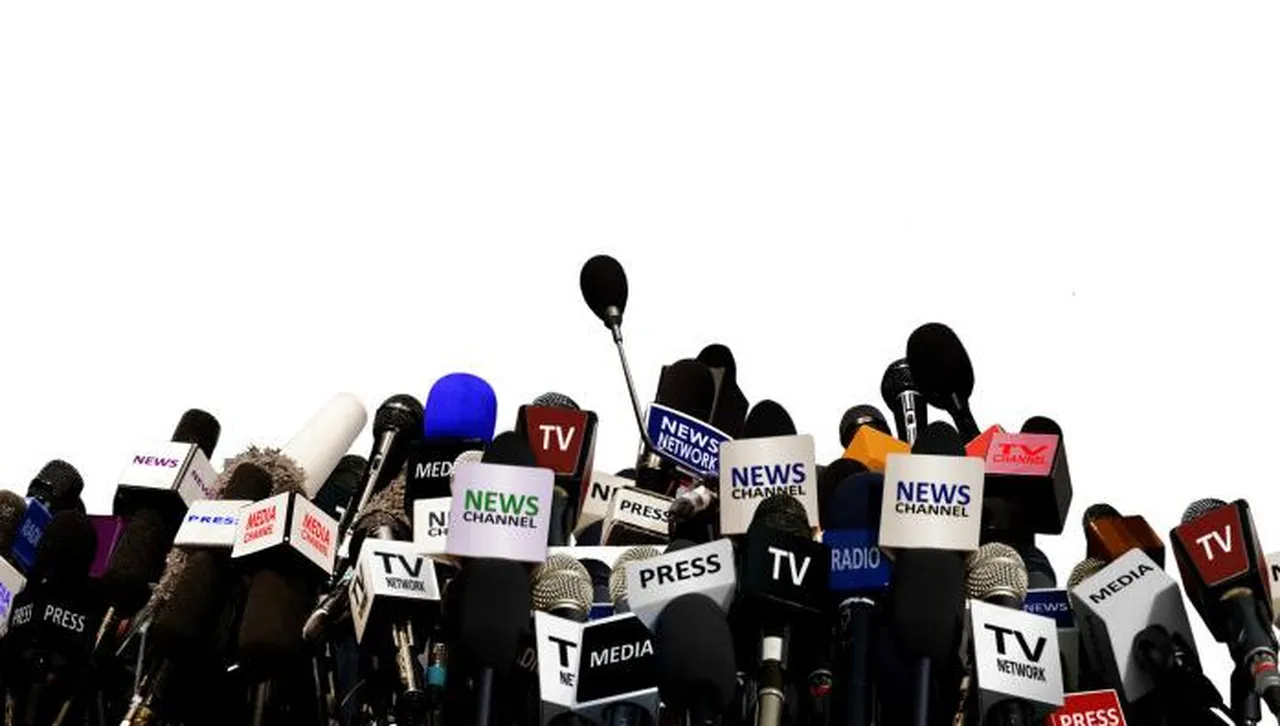 Сръбски министър получи инсулт при интервю на живо в ТВ ефир