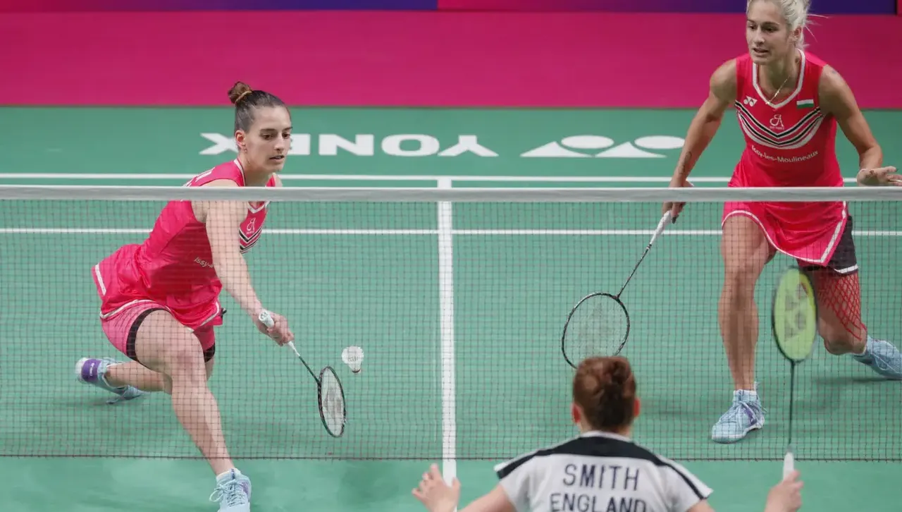 Сестри Стоеви триумфираха с титлата за бадминтон на двойки на Световното в ОАЕ