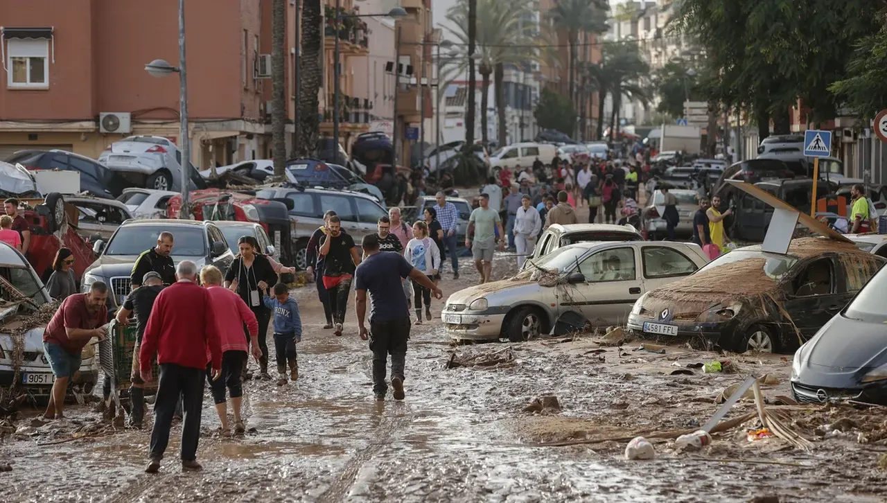 Проруски провокатори се опитали да представят Испания "потънала в хаос" след смъртоносните наводнения
