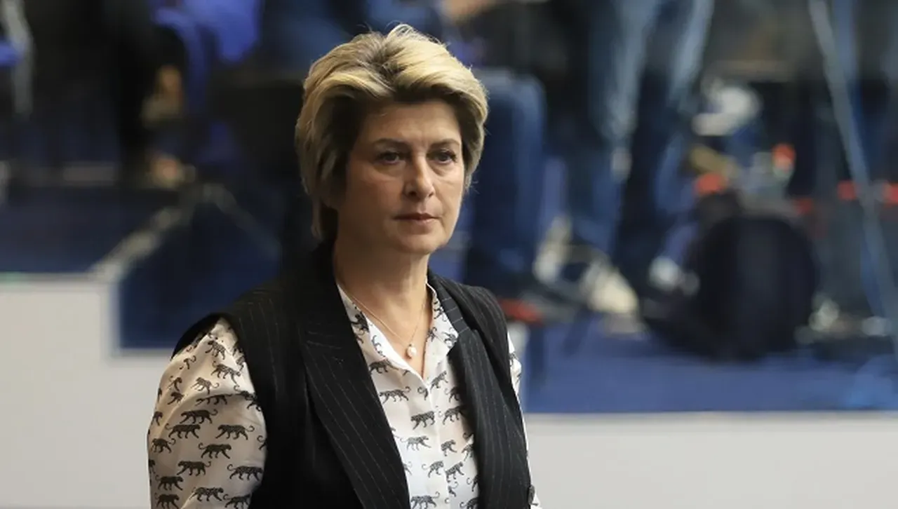 Весела Лечева: МОК може да ни санкционира да дефилираме без български флаг на зимната Олимпиада