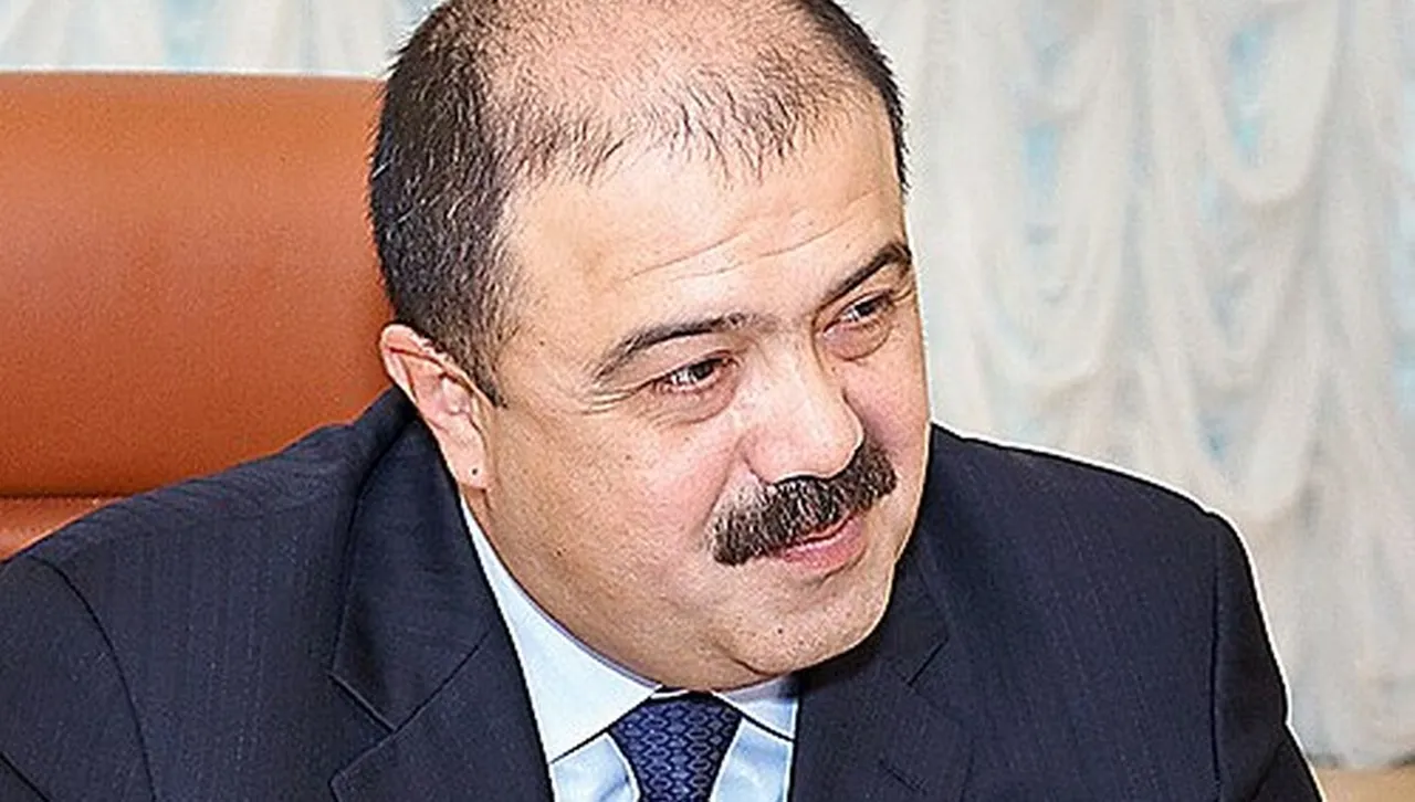 До днес кабинетът упорито не съобщава името на Искандар Кахрамонович