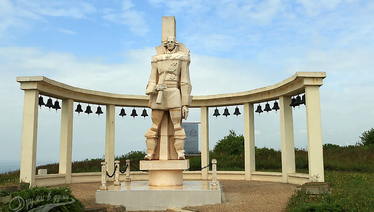Паметник на лъжата - героят от нос Калиакра е командвал руска ескадра в служба на Османската империя