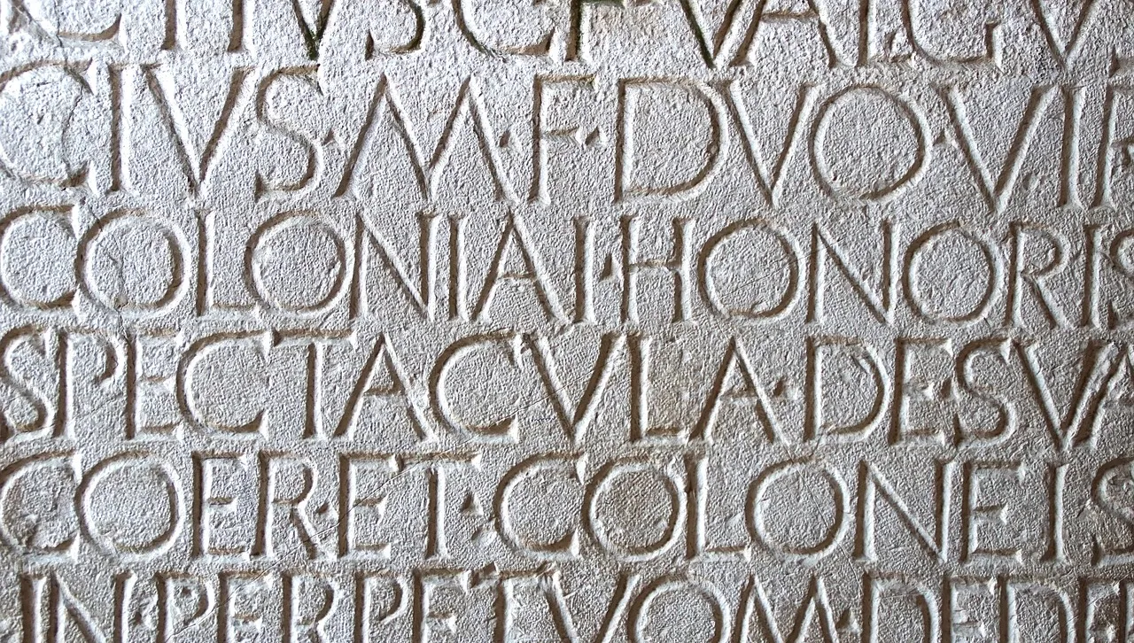 Учени успяха да "съживят" древен текст,  погребан от вулкана Везувий