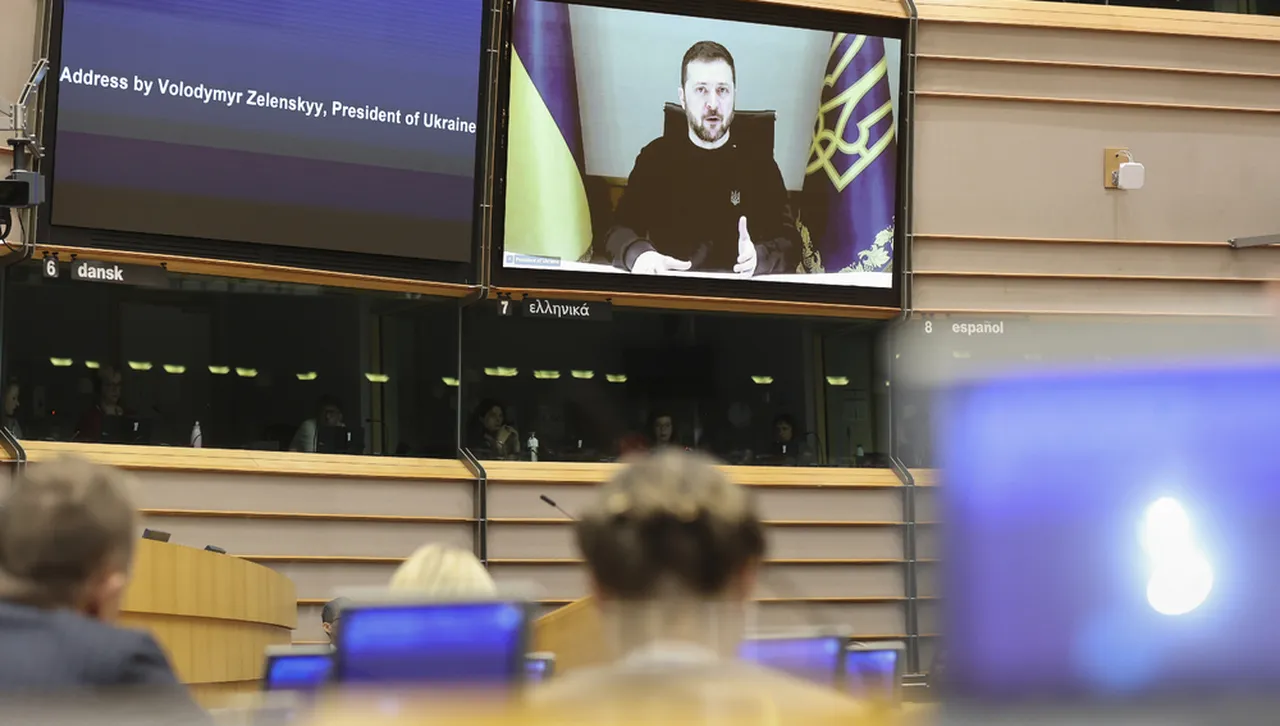 Зеленски пред ЕП: В свободния свят не трябва да има място за руски петрол, банки и военнопрестъпници