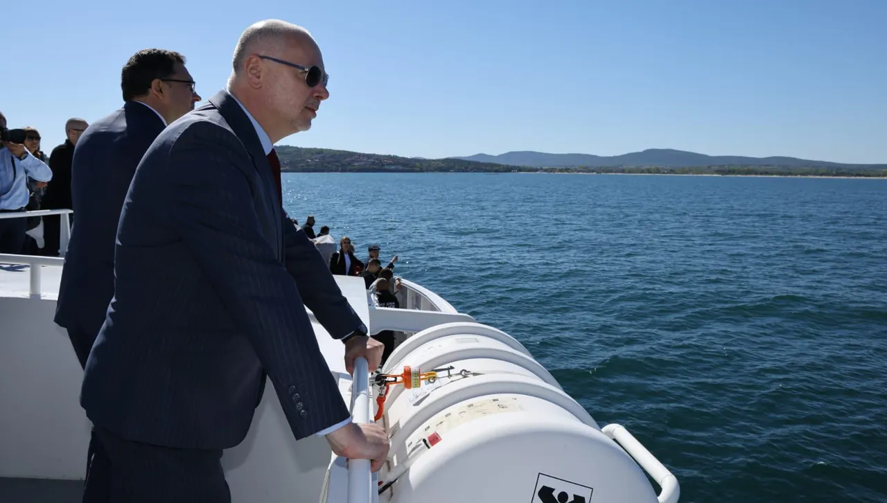 Желязков и Митов следяха морското учение „Синя граница“ от борда на кораба "Балчик"