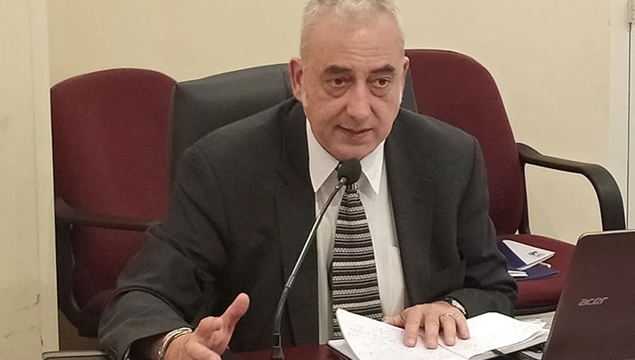 Избраха Пламен Тончев за шеф на Комисията по досиетата