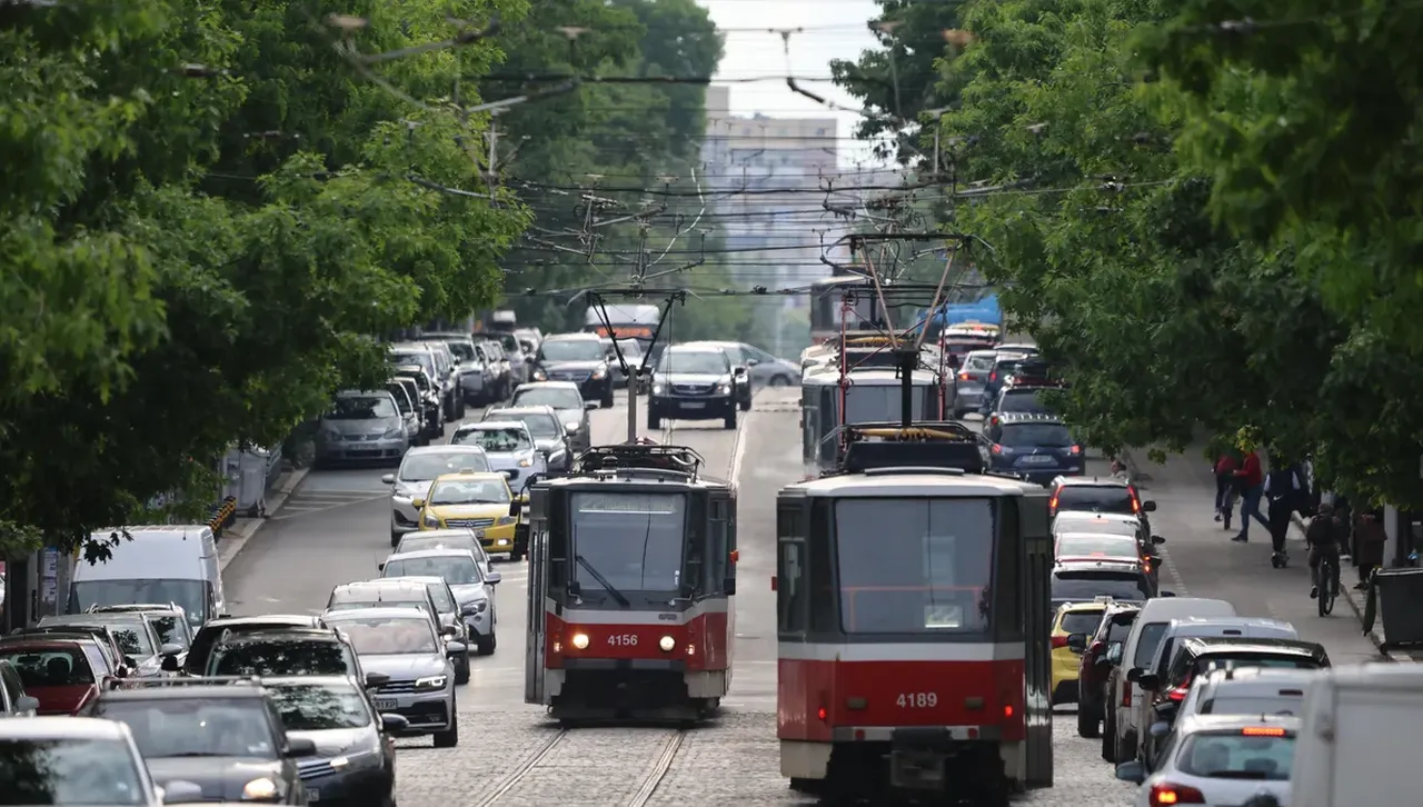 Край на транспортния хаос в София след намесата на държавата