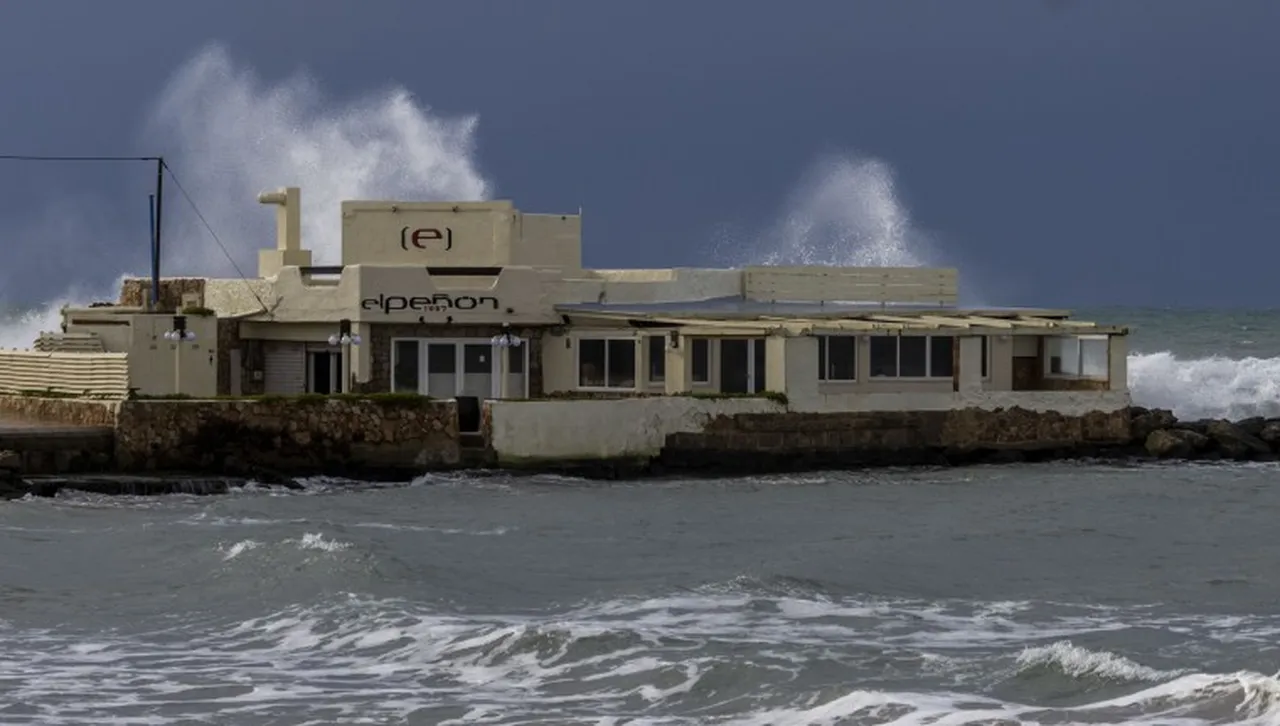 Петата жертва на бурните ветрове които достигнаха 178 км ч