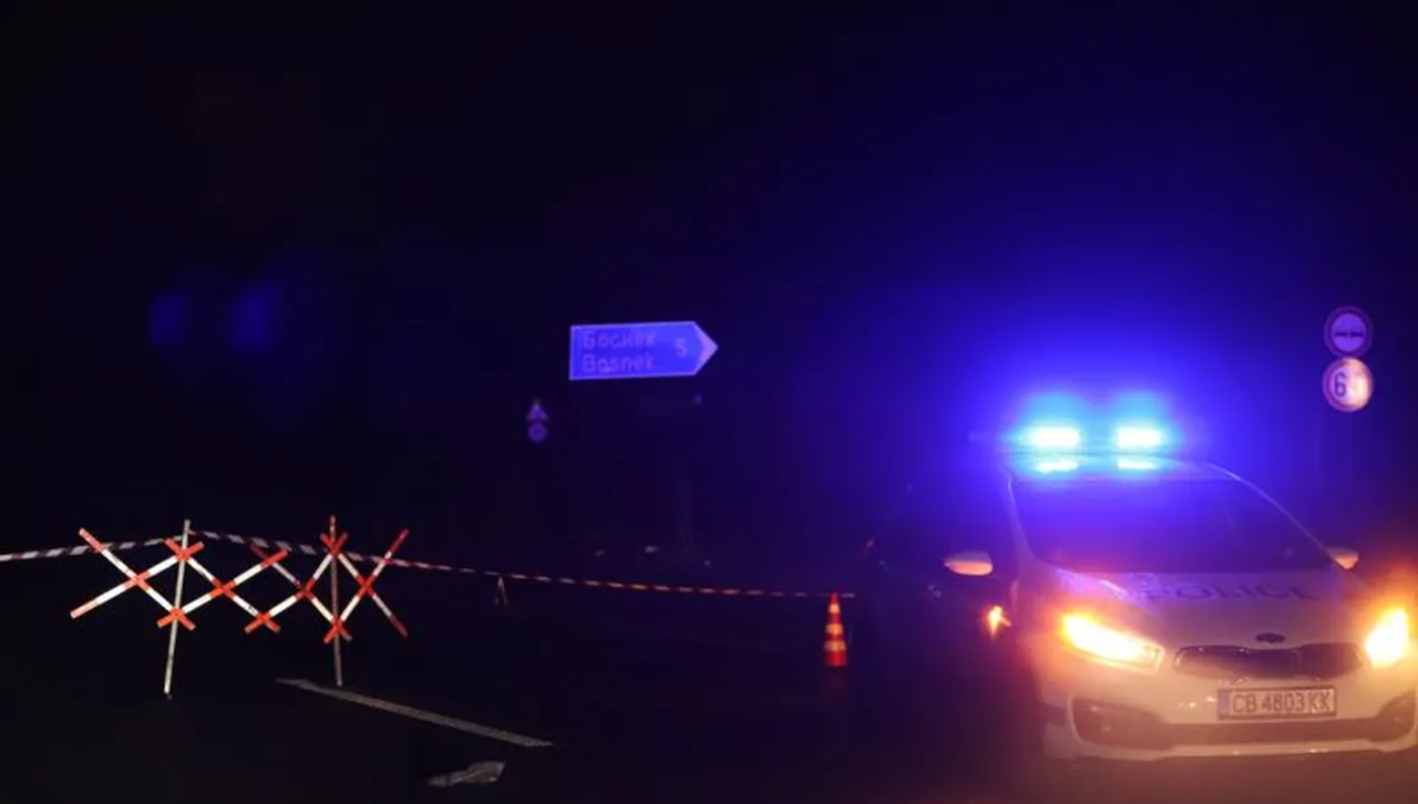 Пийнал водач „паркира“ на дъното на изкоп във Видин