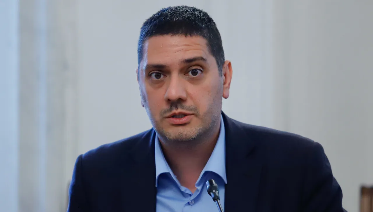 Христо Гаджев: България е шестата най-бързо развиваща се страна в ЕС, вот на недоверие за икономиката е неопрадван