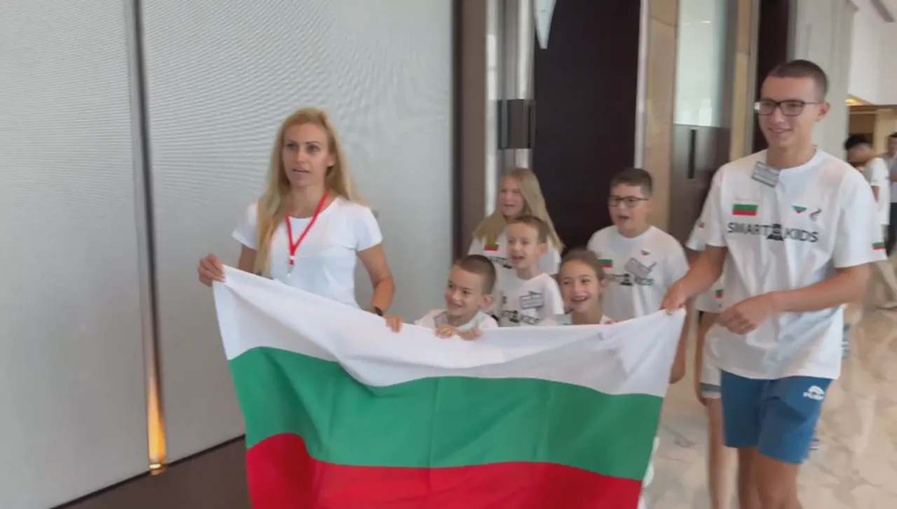 Той е само на 9 но вече има повече от