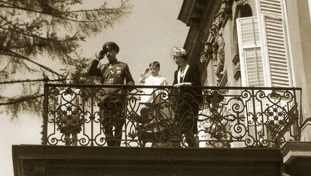 На 7 септември 1940 г. Румъния връща на България Южна Добруджа