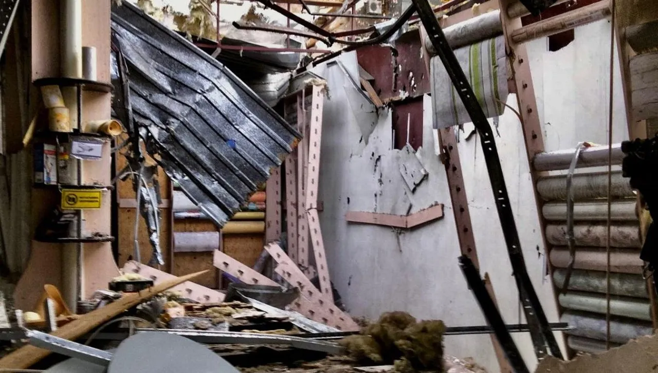 Русия нанесе масиран артилерийски удар по пазара в Херсон, има загинали и много ранени