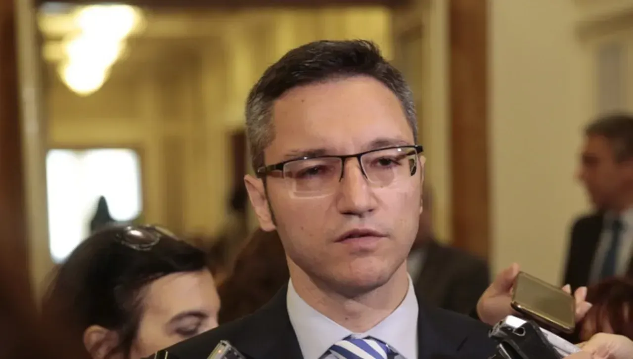 Вигенин: Скандалът с ПП е окончателният удар по идеята им за промяна - унищожиха я