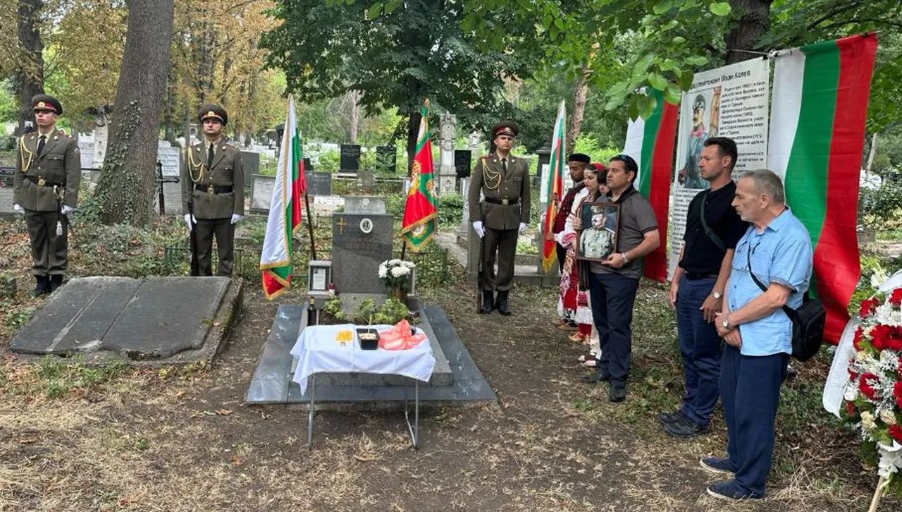 Родолюбци почетоха 108 години от смъртта на освободителя на Добруджа ген. Иван Колев