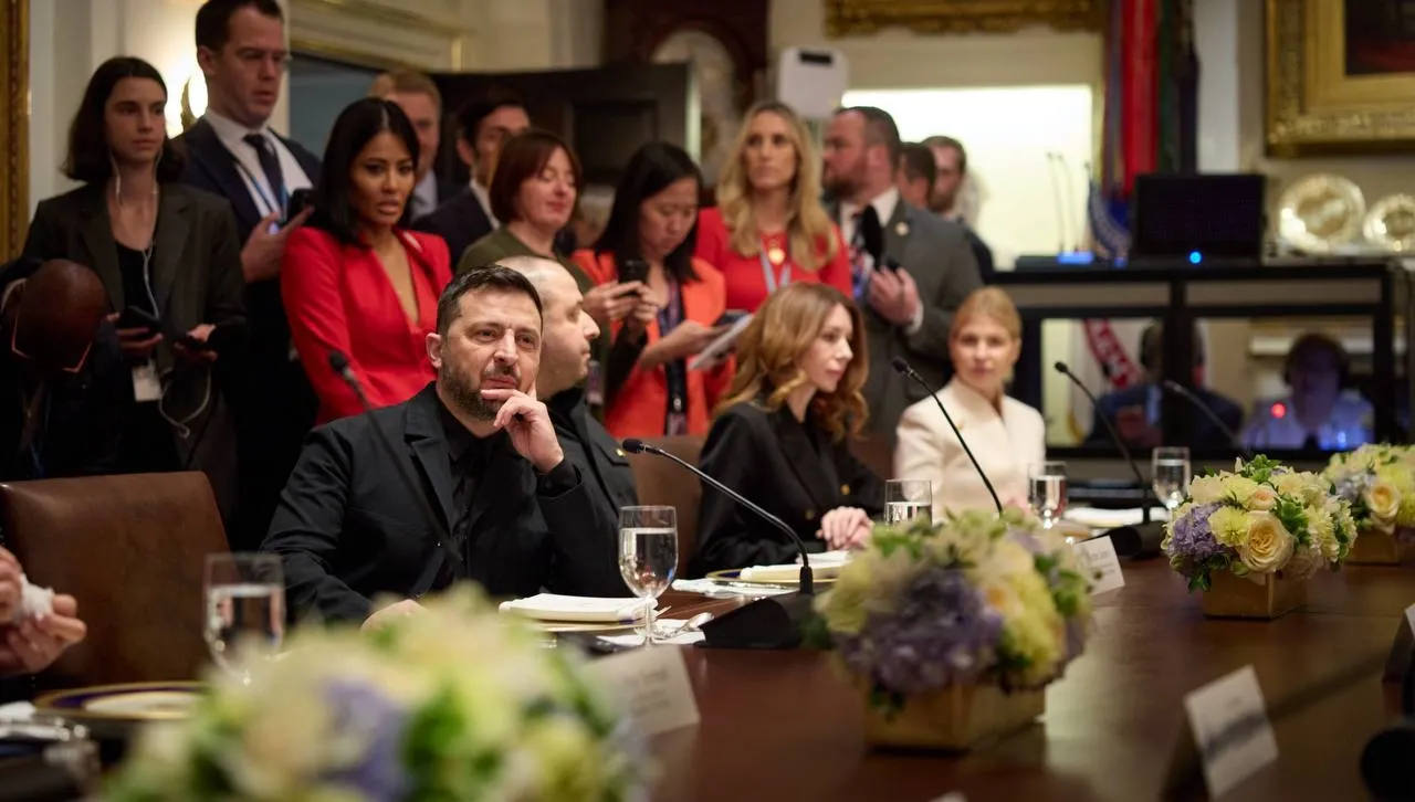 Зеленски пред Белия дом: Нужно е спиране на огъня, но въпросът за територията ще е труден