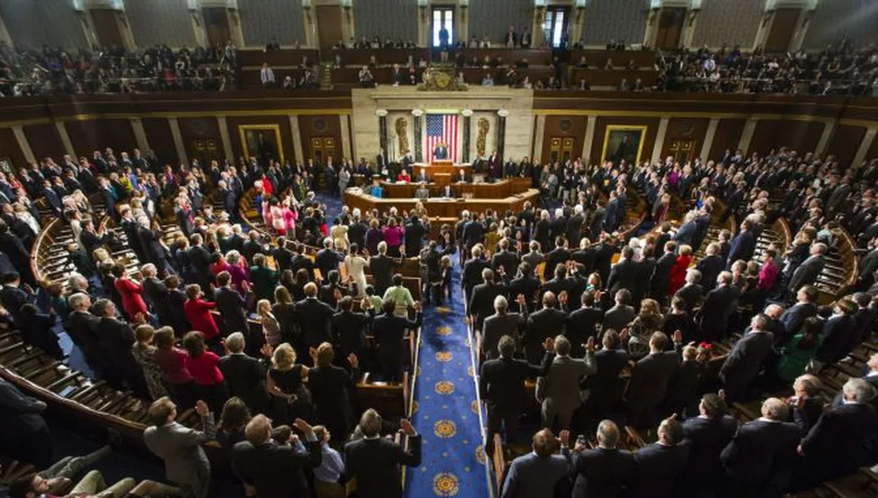 Сенатът на САЩ гласува 901 милиарда долара за Пентагона и нова военна помощ за Украйна