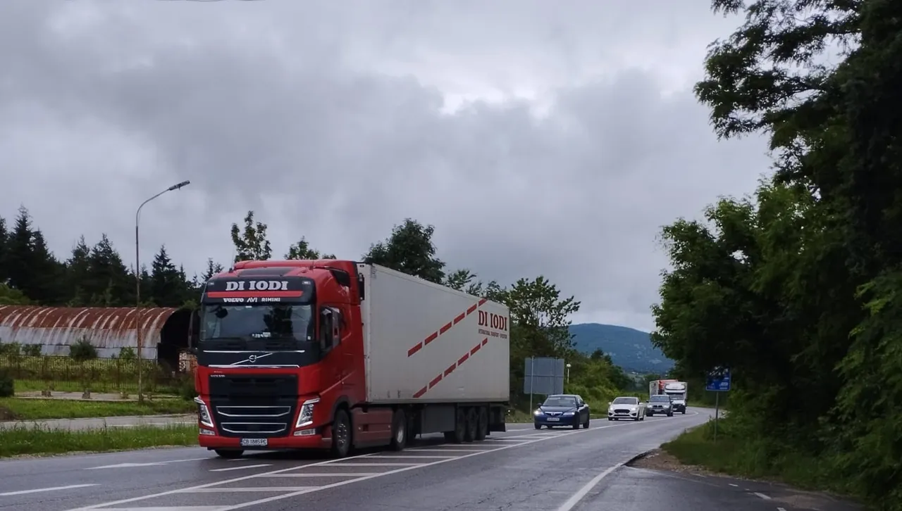 Проходът „Петрохан“ вече е почистен и е отворен за движение