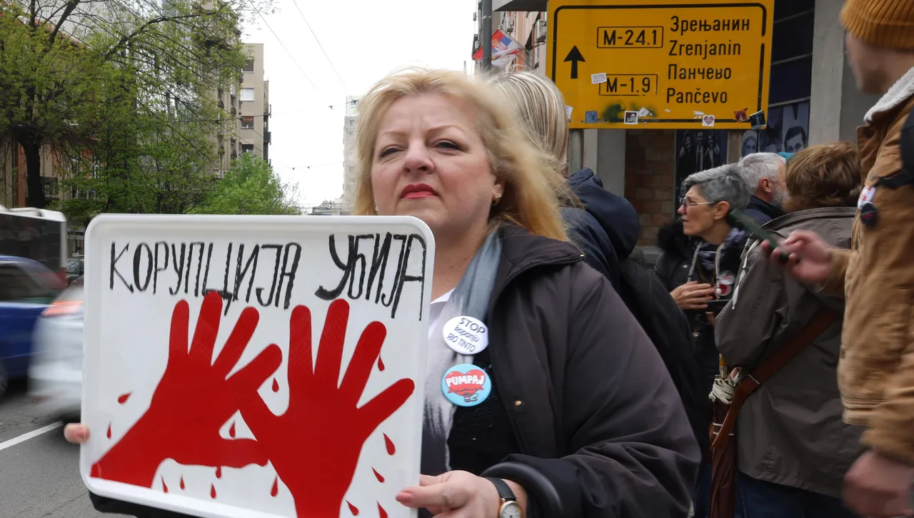 Антиправителствен протест в Белград: Всички сме под козирката, 10 месеца от трагедията в Нови Сад