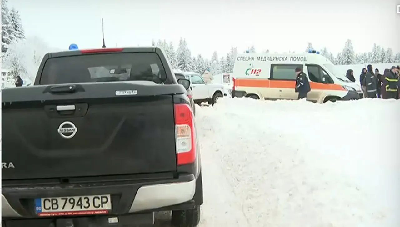Полицията продължава да издирва три лица, свързани с трагедията в "Петрохан"