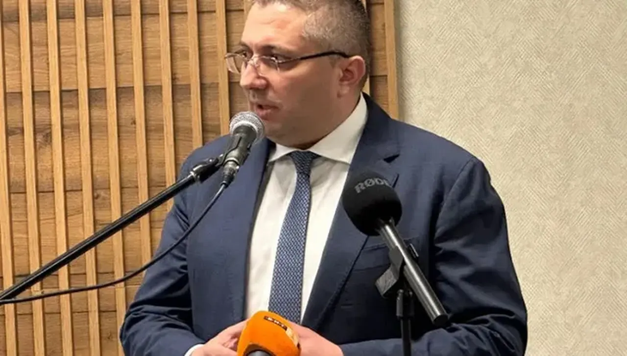  МВР да обезпечи в спешен порядък с технически средства и личен състав дефектните пътни участъци