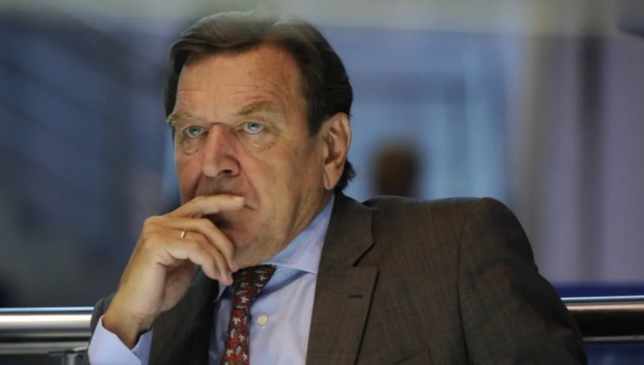 Ексканцлерът Шрьодер с яростна защита за "Северен поток 2" пред разследваща комисия