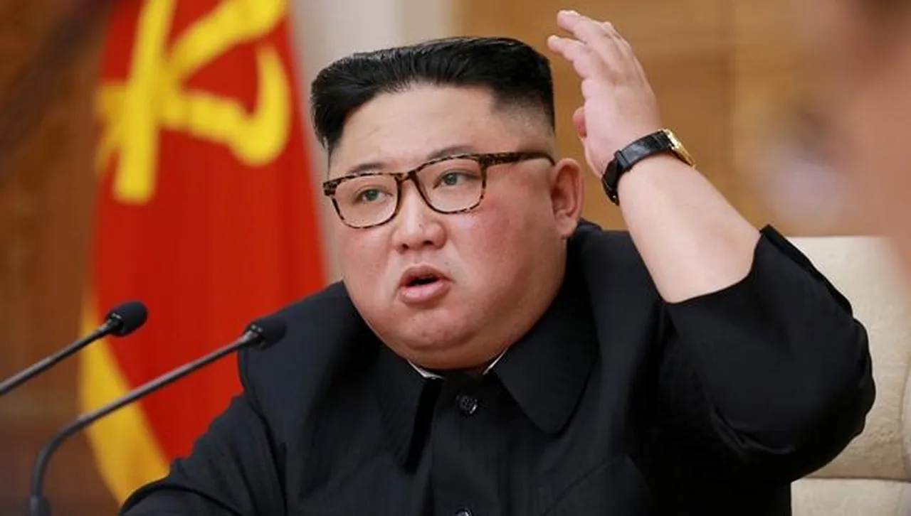 Ким Чен Ун замина с влак за Китай, за да присъства на военния парад